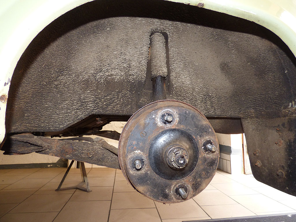 Unrestaurierte Trabant 601 BJ 1964 Hinterachse.