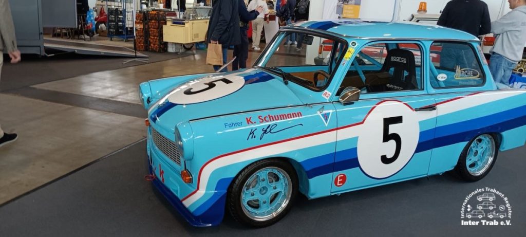 Renntrabant Nr. 5 von Klaus Schumann