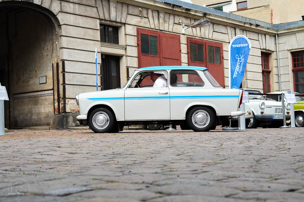 Seitenansicht des P601 Hycomat bei den Rundfahrten