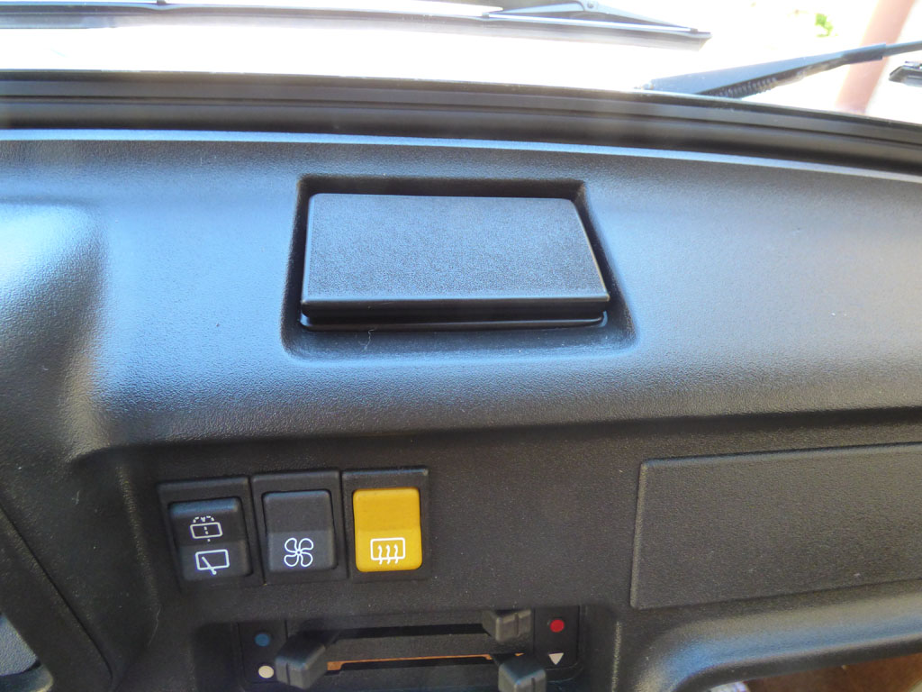 Darstellung des allgemein sehr guten Zustandes des Innenraums vom Trabant 1.1 Universal.