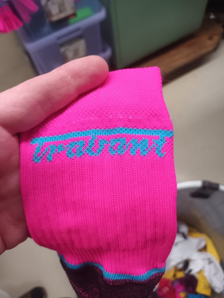 Trabant Schriftzug auf den Socken